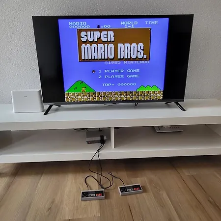 公寓 Mhq Im Historischen Fachwerkhaus Mit Terrasse In 魏布林根