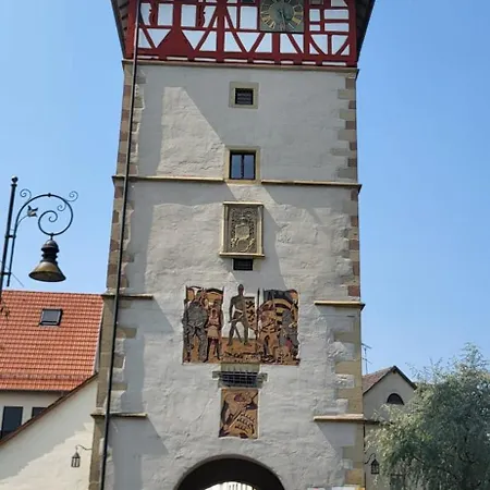 Mhq Im Historischen Fachwerkhaus Mit Terrasse In 魏布林根